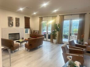 16922 Blue Shadows Ln in San Diego, CA - Building Photo - Building Photo