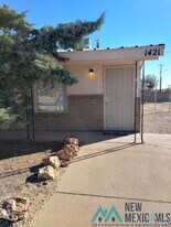 1421 S Tennyson Dr in Deming, NM - Building Photo