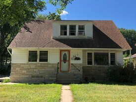 218 10th St NW, Unit C