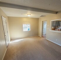 811 W 30th St in Pueblo, CO - Building Photo