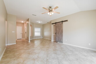 1013 Pond Apple Ct in Oviedo, FL - Building Photo - Building Photo