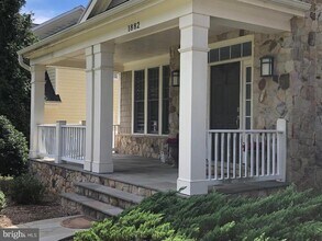 1882 Beulah Rd in Vienna, VA - Building Photo - Building Photo