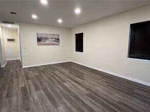 189 Glendale Dr in Miami Springs, FL - Foto de edificio - Building Photo