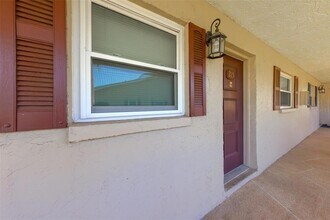 9881 113th St N, Unit 215 in Seminole, FL - Building Photo - Building Photo