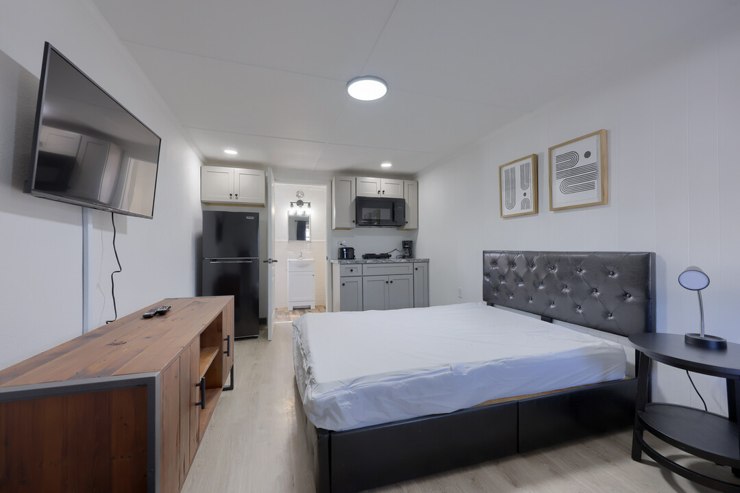 Akron Extended Stay Suites in Akron, PA - Foto de edificio