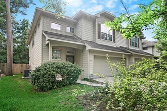 130 W Burberry Cir in Conroe, TX - Building Photo - Building Photo