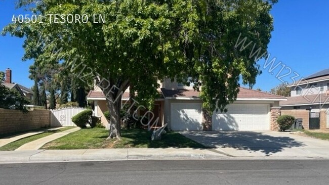 40501 Tesoro Ln in Palmdale, CA - Foto de edificio - Building Photo