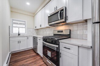97 St Pauls Ave in Jersey City, NJ - Building Photo - Building Photo