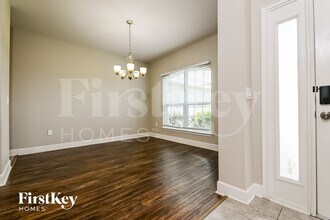 243 Brookshire Dr in Lake Wales, FL - Foto de edificio - Building Photo