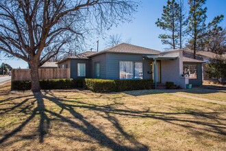 2201 31st St in Lubbock, TX - Building Photo - Building Photo