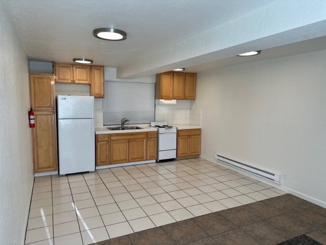2130 Main St