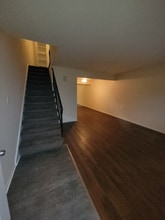 7600 Whitcomb St in Merrillville, IN - Foto de edificio - Building Photo