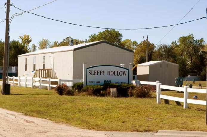 Sleepy Hollow in Wichita, KS - Building Photo