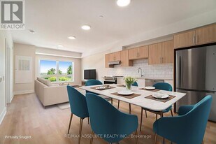 12 Thomas St S in Arnprior, ON - Building Photo