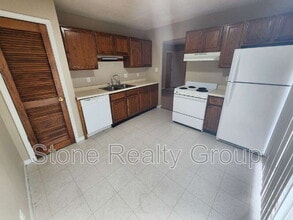 2460 E Clayton Dr in Terre Haute, IN - Building Photo - Building Photo