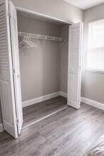 5065 Wiles Rd in Coconut Creek, FL - Foto de edificio - Building Photo