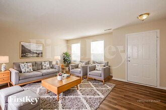 12954 Old Glory Dr in Fishers, IN - Foto de edificio - Building Photo