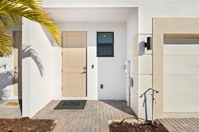 8054 Gulfstream Ct in Bradenton, FL - Building Photo - Building Photo