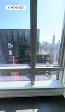 555 10th Ave in New York, NY - Building Photo - Building Photo