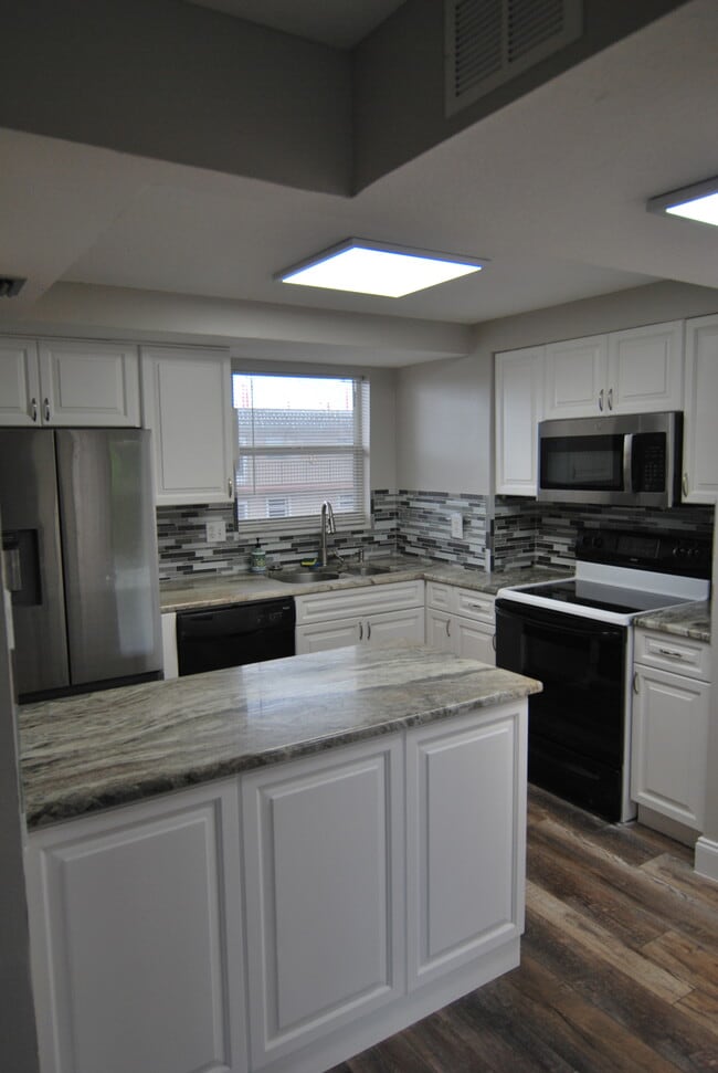 property at 729 Lori Dr