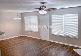 5284 Hanover St in Atlanta, GA - Building Photo - Building Photo