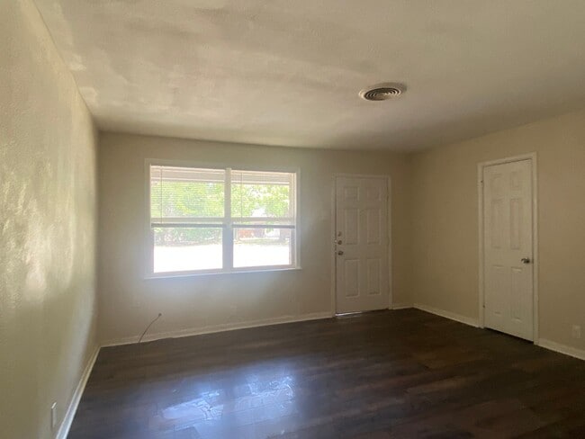 1806 S 19th St in Temple, TX - Building Photo - Building Photo