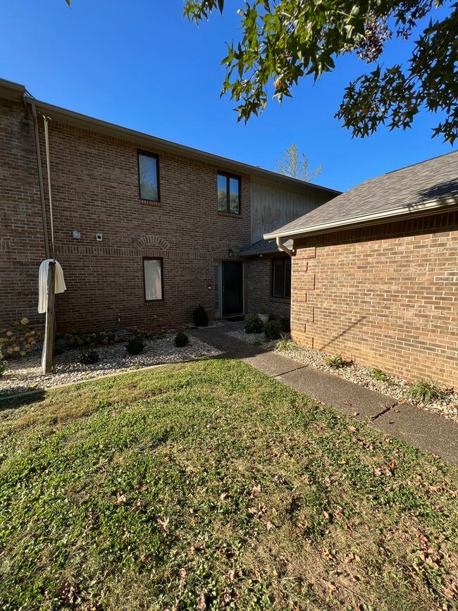 property at 3409 Fairway Dr