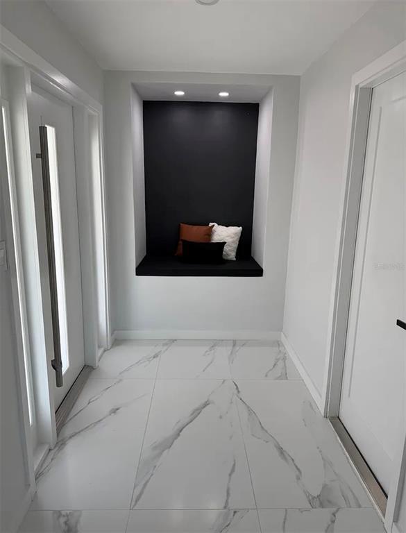 1359 40th Ave NE in St. Petersburg, FL - Building Photo - Building Photo