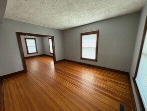 338 N 34th St in Lincoln, NE - Building Photo - Building Photo