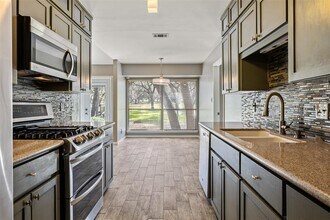 25 Woodcreek Dr in Wimberley, TX - Building Photo - Building Photo