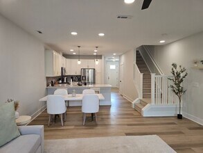 4019 Elk Crk Ln in Raleigh, NC - Building Photo - Building Photo