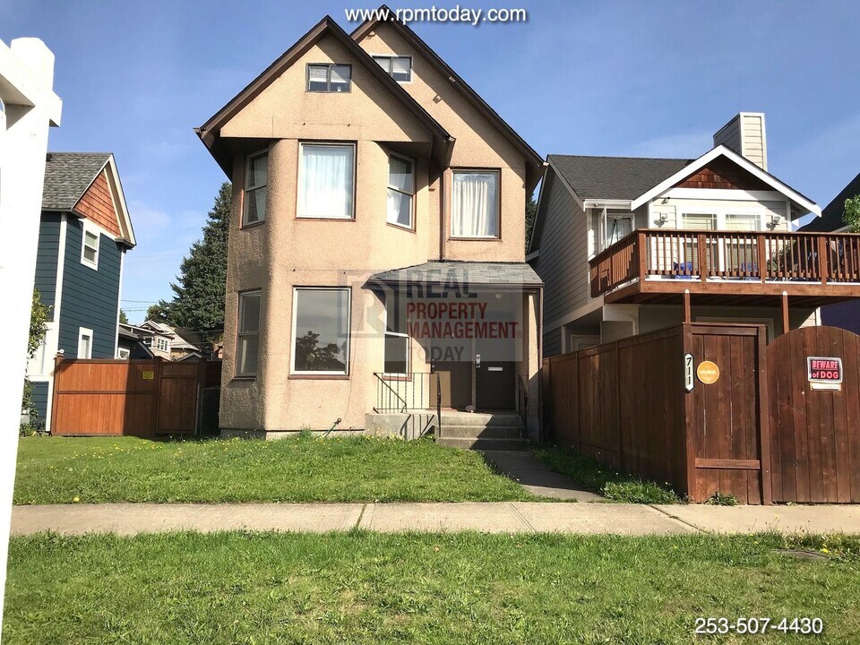 709 S M St in Tacoma, WA - Building Photo