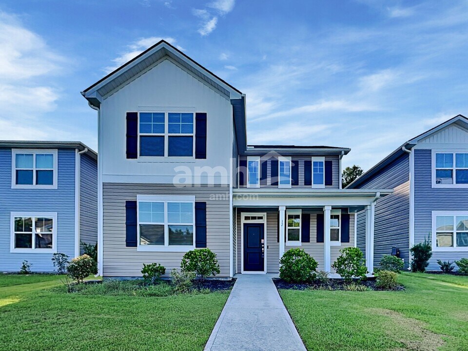 12 Cherry St in Savannah, GA - Building Photo