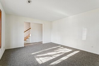 195 Bentley Dr in Newport News, VA - Building Photo - Building Photo