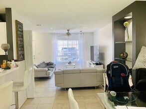 4777 SW 14th Pl in Deerfield Beach, FL - Building Photo - Building Photo