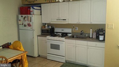 1430 Jackson St in Philadelphia, PA - Building Photo - Building Photo