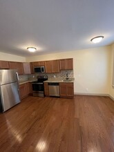 1404 E State St in Rockford, IL - Building Photo - Interior Photo