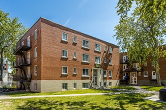 Norgate Apartments in St. Laurent, QC - Building Photo - Building Photo