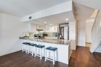 438 Yacht Club Dr in Rockwall, TX - Foto de edificio - Building Photo