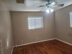 721 Fiorito St in Bakersfield, CA - Foto de edificio - Building Photo