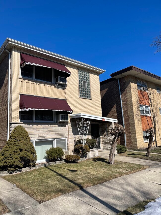 1914 E 93rd St in Chicago, IL - Building Photo - Building Photo