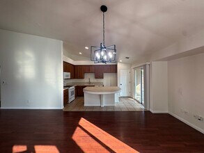 5109 Silver Clover Ave in Bakersfield, CA - Building Photo - Building Photo