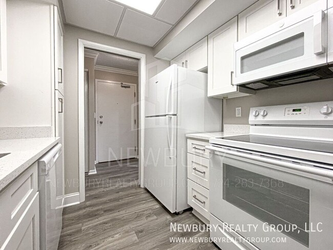 property at 530 N Main St