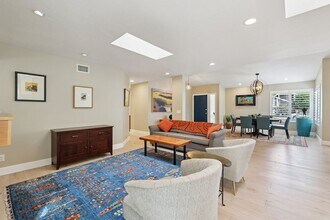 1767 Woodbine Pl in Oceanside, CA - Foto de edificio - Building Photo