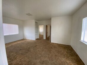 23611 Excelsior Ave in Riverdale, CA - Building Photo - Building Photo