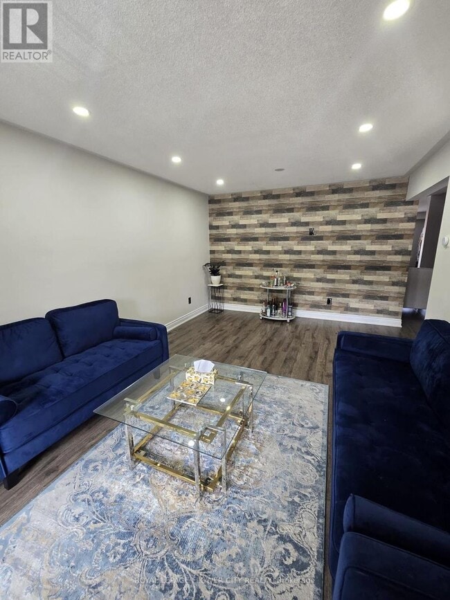 property at 61 Pefferlaw Cir