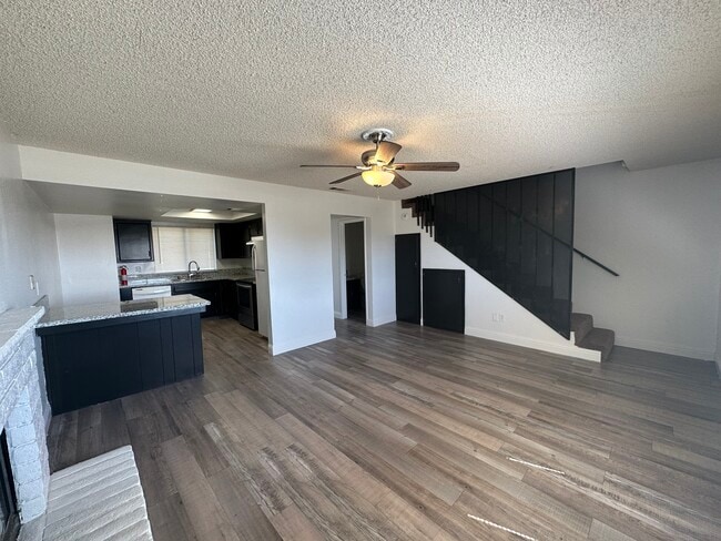 3616 Panama Ln, Unit A
