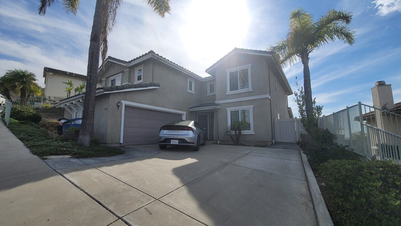 2422 Pointe Pkwy in Spring Valley, CA - Building Photo