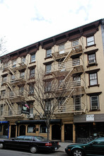 123A 7th Ave in New York, NY - Foto de edificio - Building Photo