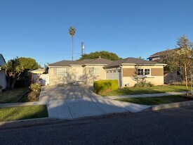 4360 Mentone Ave in Culver City, CA - Building Photo